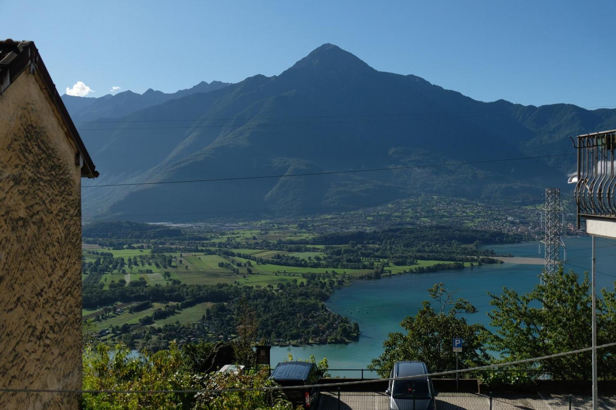 Appartamenti Montemezzo Le Case In Pietra Vista Lago Gera Lario Dış mekan fotoğraf